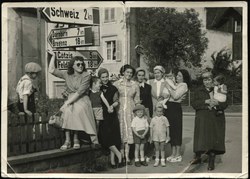 Jüdische DPs in Hohenems, um 1948. (Quelle: Sammlung des Jüdischen Museums Hohenems, Bestand Saul Hutterer (Antwerpen), f-dis-005)